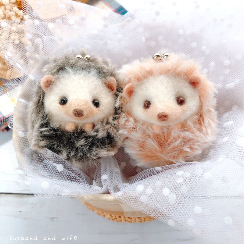 ふわふわハリネズミ 〗の がま口 コインケース 色:ブラウン | ちくちく