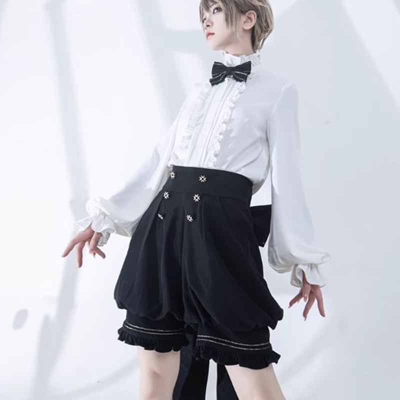 リズリサ　フリル付きワインレッドショートパンツ　バレエコア　fairy core リズリサ フリル付きワインレッドショートパンツ バレエコア