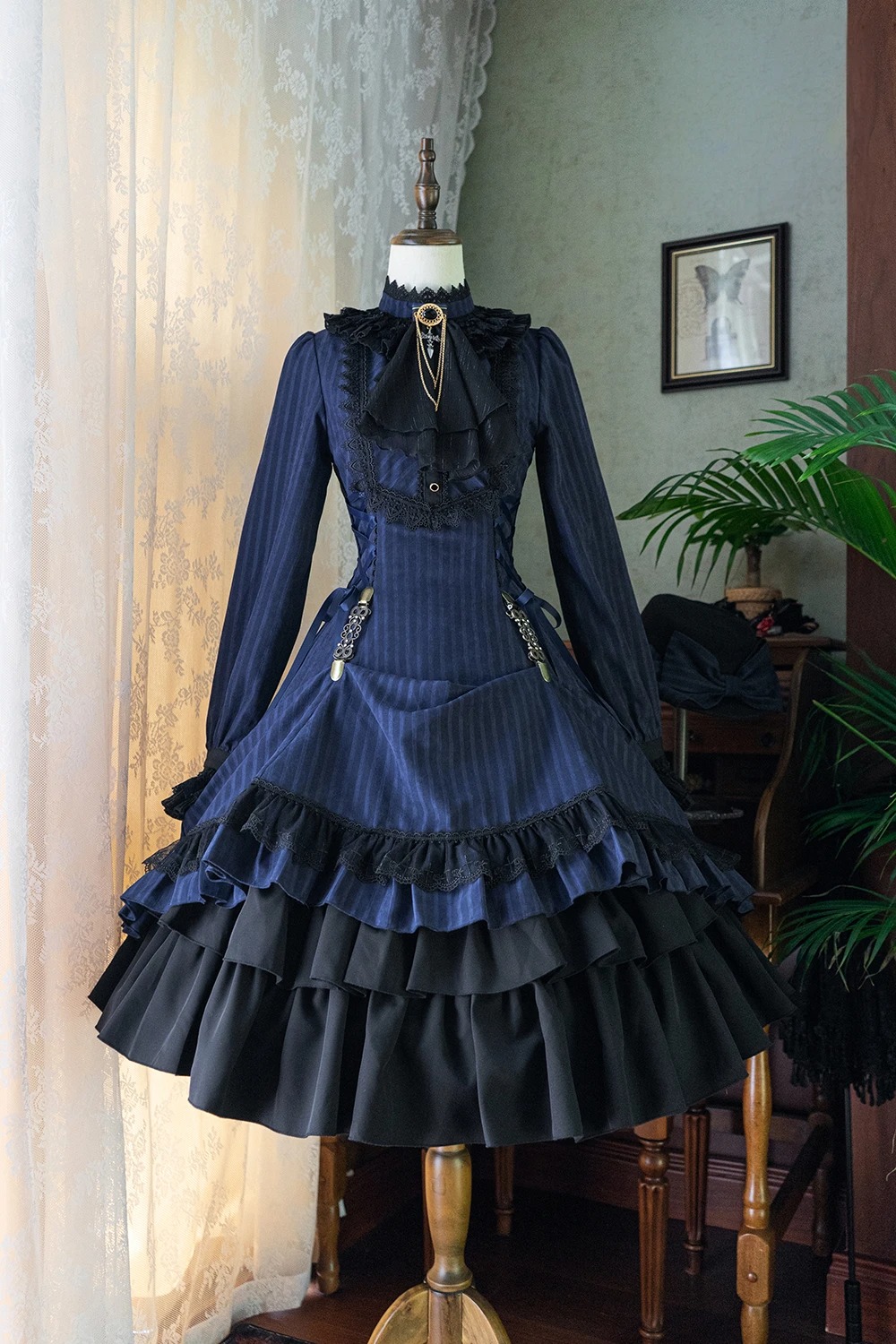 エレガント クラシック お姫風 ロリ−タ ワンピース 紺色　L101＃ fit=scale-down,w=1200