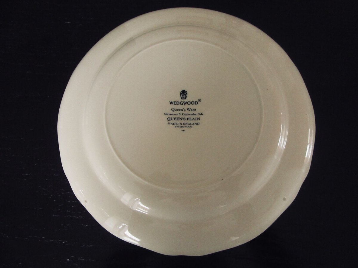 Wedgwood Queen's Plain 花リムプレート | Chiltern Vintage Wedgwood Queen's Plain 花リムプレート | Chiltern Vintage