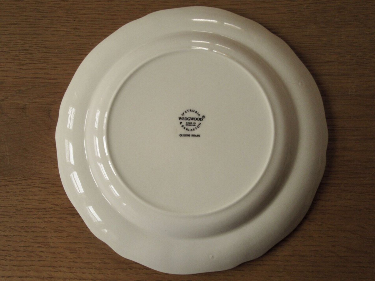 ウェッジウッド クィーンズシェイプ クイーンズプレーン 花リム ポット