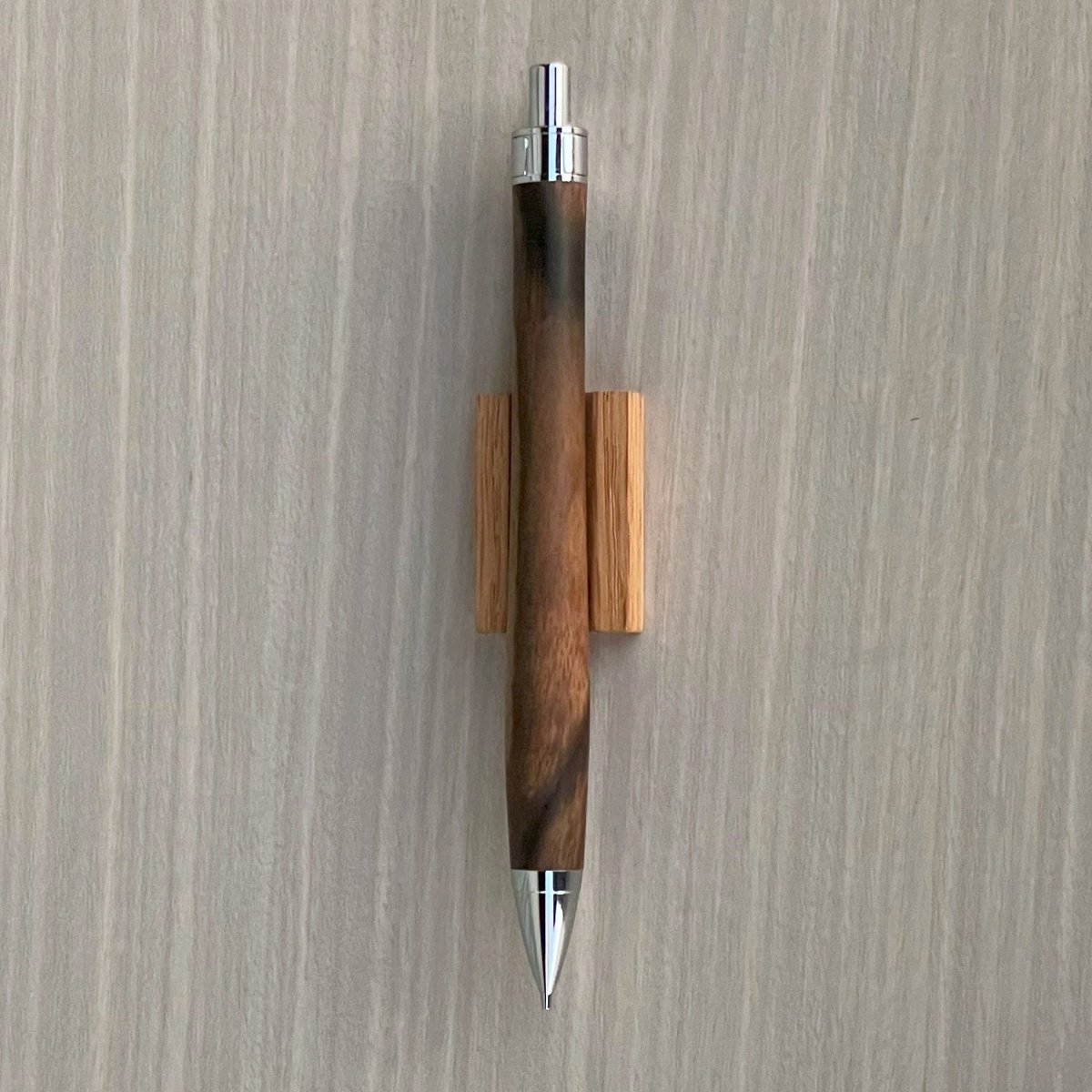オーダーメイドシャープペンシル 一点もの！【黒柿】 木軸シャープペンシル UMA13 (SN_420700) MUKU屋 |