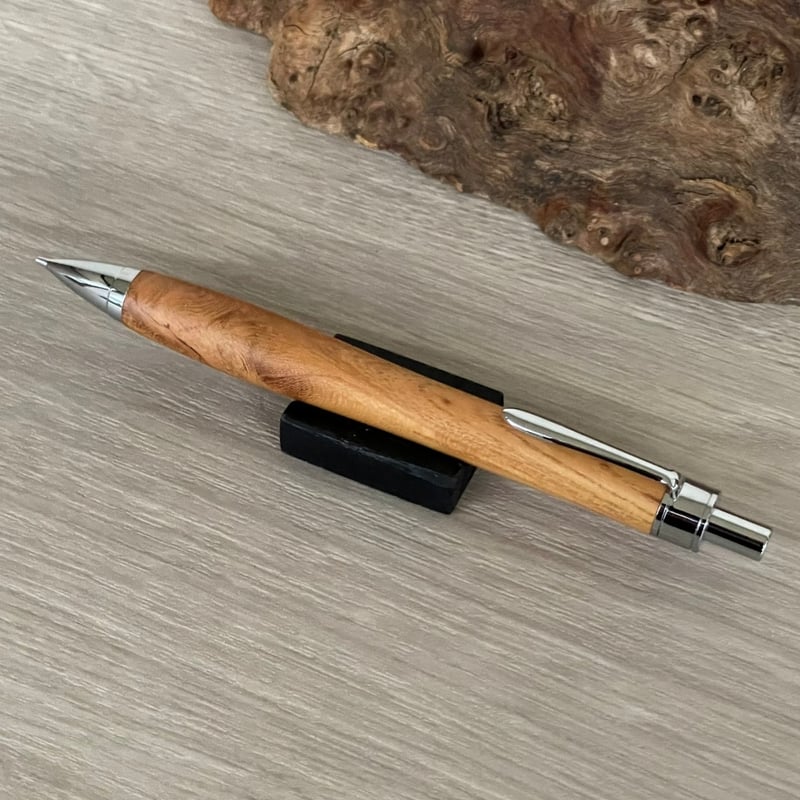 桑（くわ）/ UMA 木軸シャープペンシル 【一点もの！509134