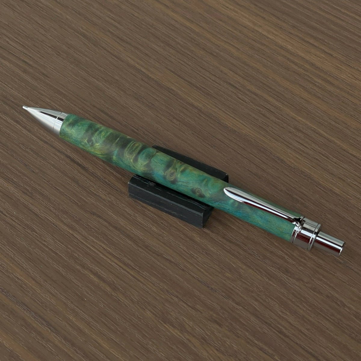 GREEN スタビライズドウッド 木軸シャープペンシル UMA12 GREEN スタビライズドウッド 木軸シャープペンシル UMA12