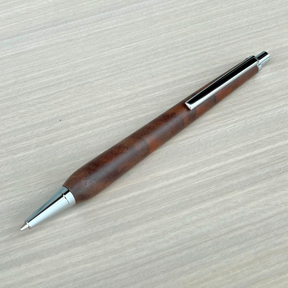 Slim 木軸シャープペンシル ウォールナット上杢(胡桃)0.5mm Slim 木軸シャープペンシル ウォールナット上杢(胡桃)0.5mm