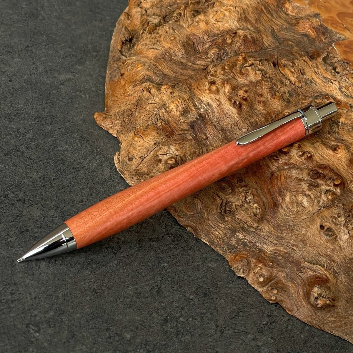 ピンクアイボリー 縮杢 / UMA12 木軸シャープペンシル (520301)【一点