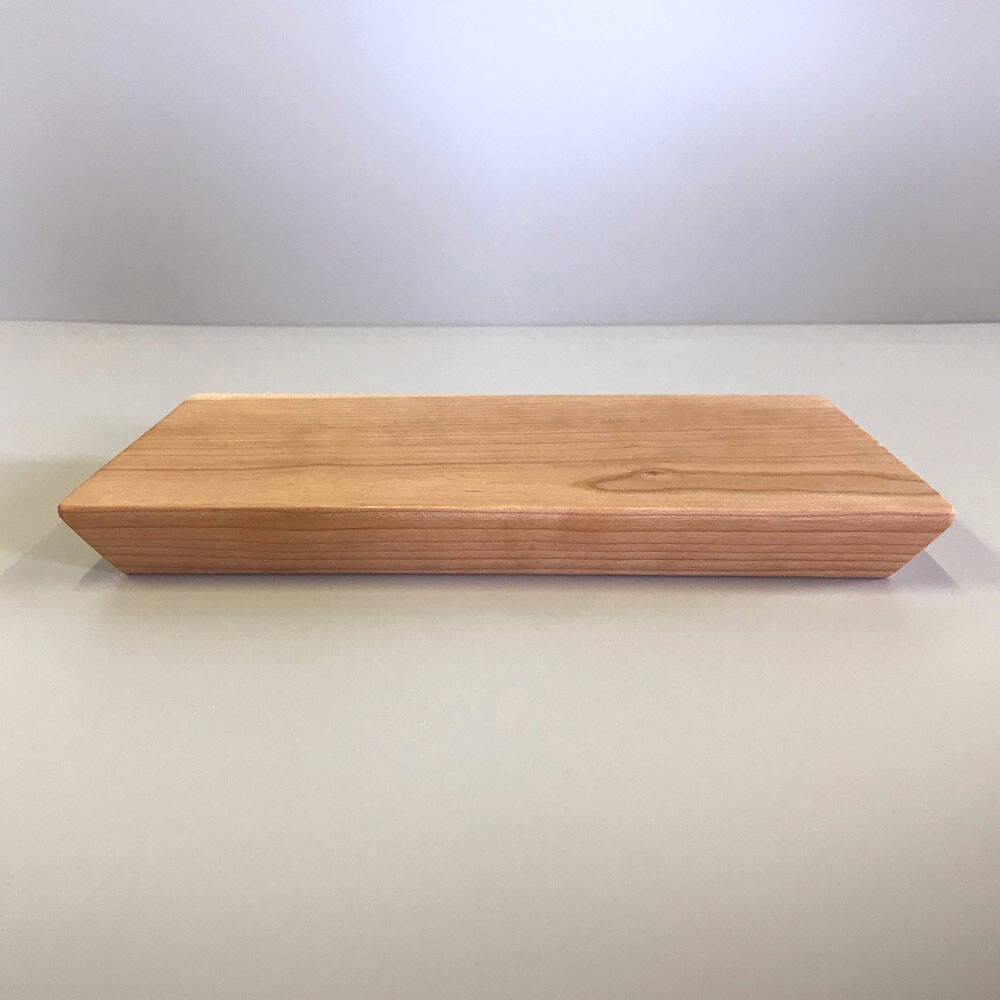 ブラックチェリー材一枚板のカッティングボード・まな板 25cm | MUKU屋