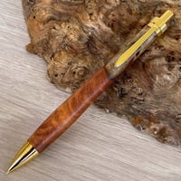 花梨瘤紅白 / UMA 木軸シャープペンシル / ゴールド金具 【一点もの！604159】 ボールペンに変更可能・金具色の変更可能