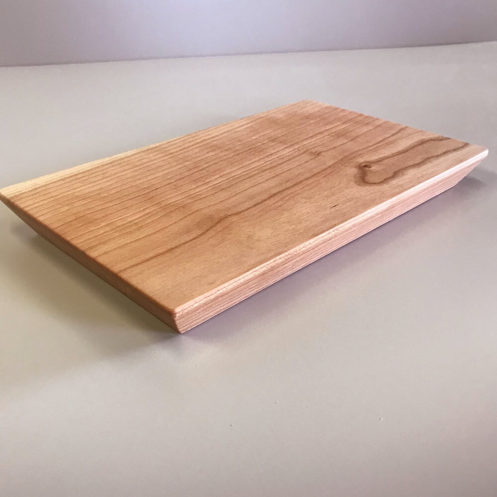 ブラックチェリー材一枚板のカッティングボード・まな板 25cm | MUKU屋