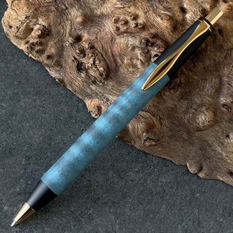 楓ハードメイプル　縮杢　黒漆染め　ガルネリ型 楓ハードメイプル 縮杢 黒漆染め ガルネリ型