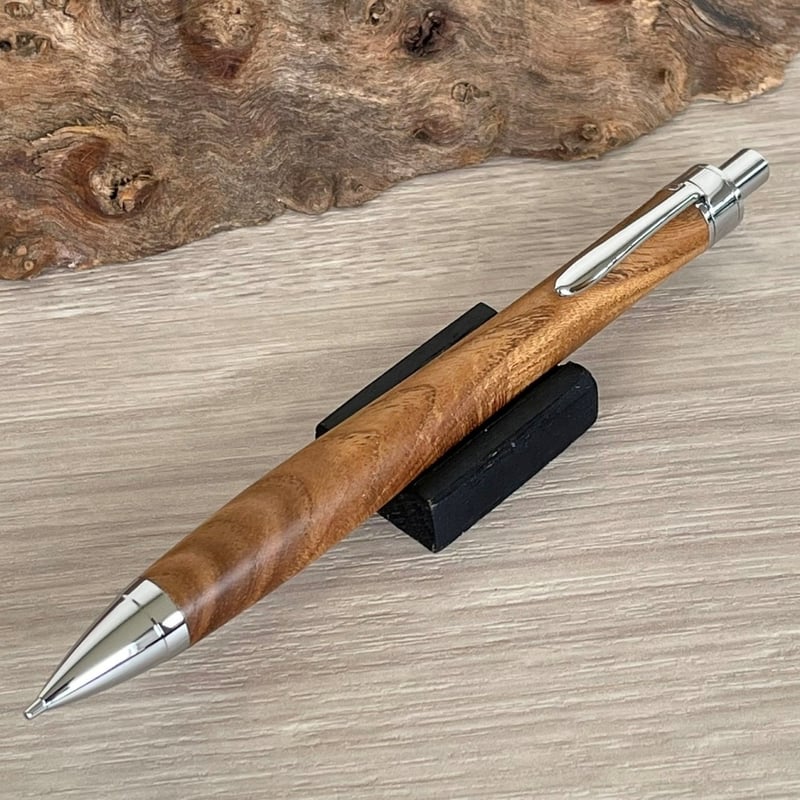 桑（くわ）/ UMA 木軸シャープペンシル 【一点もの！509132