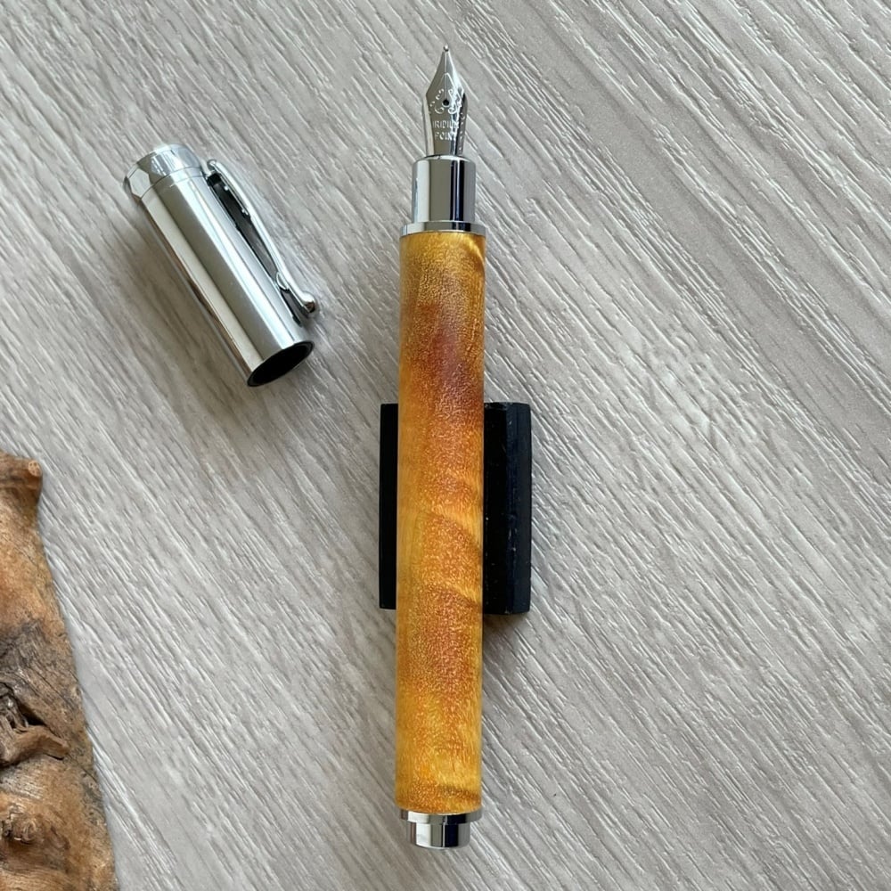 GOLDスタビライズドウッド・ポプラ瘤杢 / Cam 木軸万年筆 508223