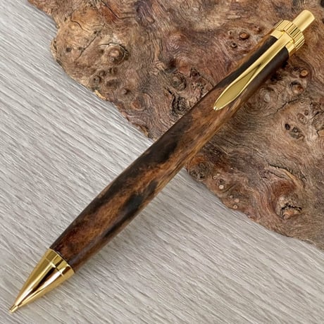 36黒柿　木製キャップ芯ケース　木目揃え　キャップのところにほんの少し孔雀杢 36黒柿 木製キャップ芯ケース 木目揃え キャップのところにほん