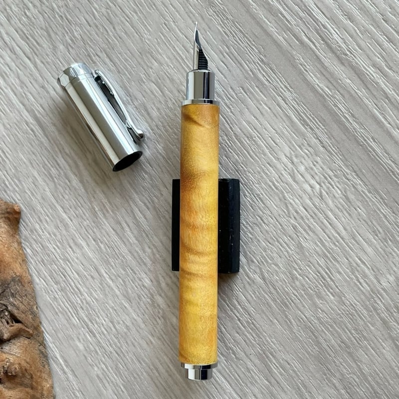 GOLDスタビライズドウッド・ポプラ瘤杢 / Cam 木軸万年筆 508223