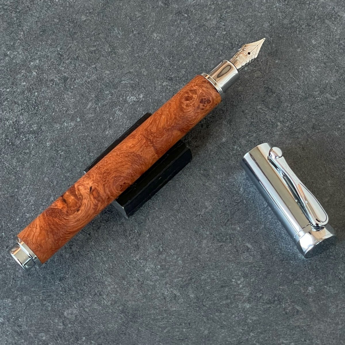 花梨瘤 / Cam 木軸万年筆 マグネットキャップ式 インクカートリッジ