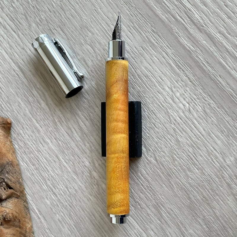 GOLDスタビライズドウッド・ポプラ瘤杢 / Cam 木軸万年筆 508223