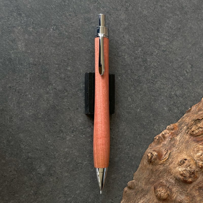 ピンクアイボリー 縮杢 / UMA12 木軸シャープペンシル (520302)【一点