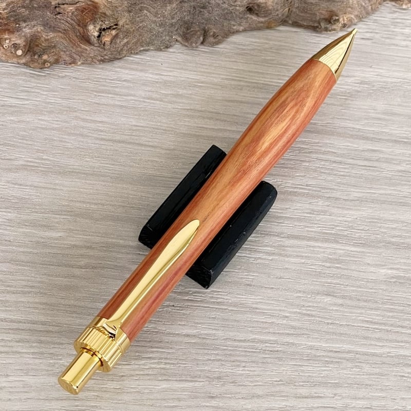 チューリップウッド (Tulipwood)/ UMA 木軸シャープペンシル/ゴールド