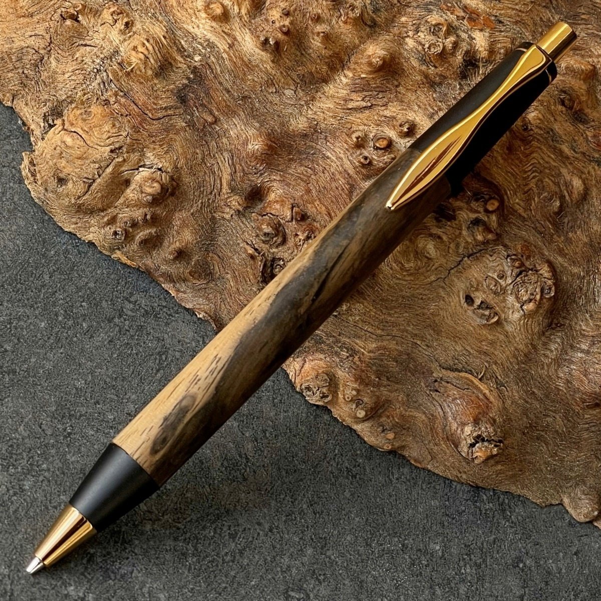 黒柿 / 2つの内部機構を持つ新感覚の木軸ペン SINPEN （ゴールド金具