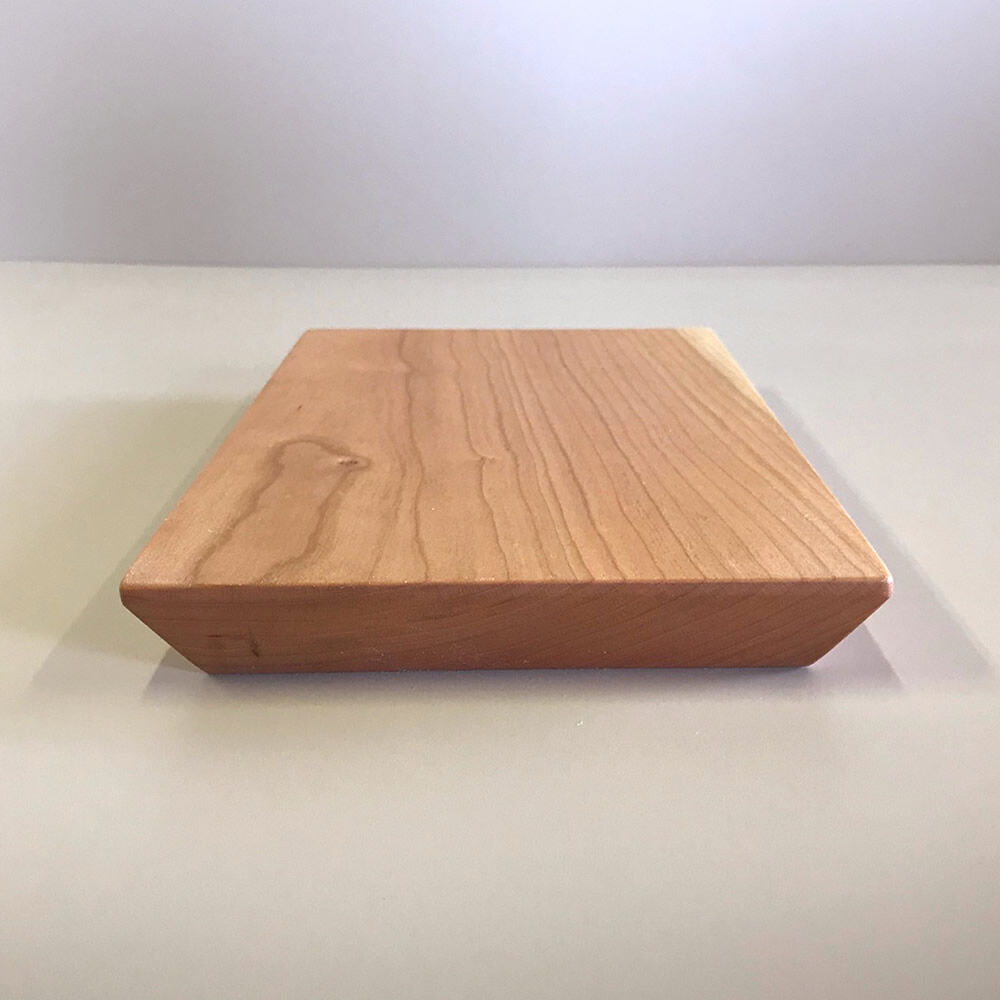 ブラックチェリー材一枚板のカッティングボード・まな板 25cm