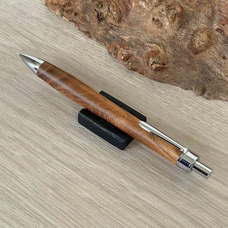 桑（くわ）/ UMA 木軸シャープペンシル 【一点もの！509132