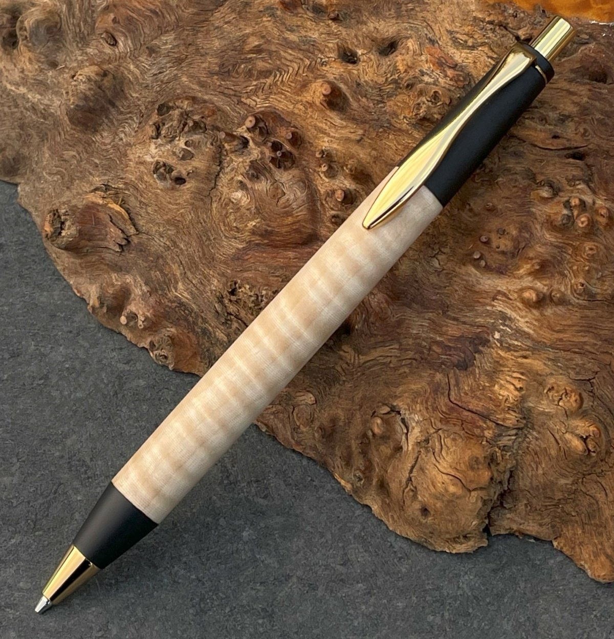 木軸ペン 2本セット 栃縮杢 / SINPEN / 2つの内部機構を持つ新感覚の木軸ペン【約23g