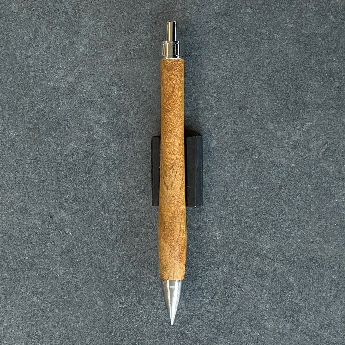一点もの！【欅（けやき）上杢】 木軸シャープペンシル UMA10 