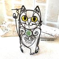 猫とトンボの一輪挿し