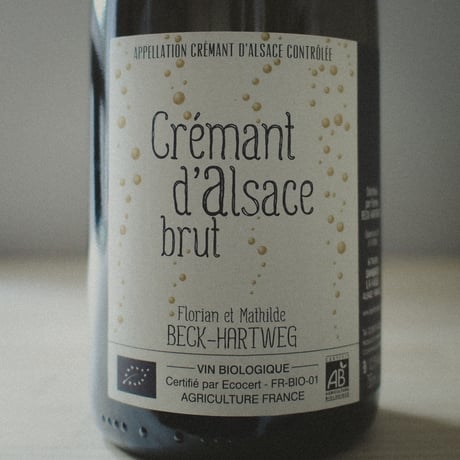 フロリアン エ マチルデ ・ベック・ハートウェグ "クレマン ダルザス" NV Florian et Mathilde BECK-HARTWEG “Cremant d’Alsace”NV