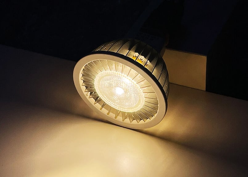 口金GU5.3】LEDランプ 6W・φ50 ダイクロハロゲン20W相当