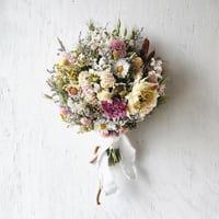 ニュアンスカラーの壁掛けオブジェ