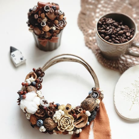 【SALE】ブルーブッシュとルナリアのハーフリース* * *ラッピング無料 SALE】ブルーブッシュとルナリアのハーフリース* * *ラッピング