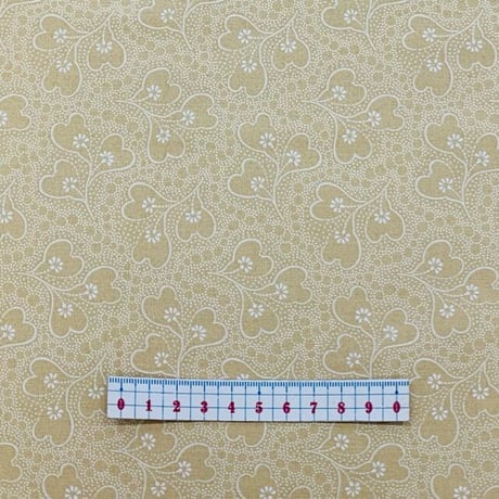 252.輸入コットン　ハート柄