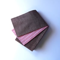 会津木綿半幅帯  光悦茶色無地 × 桃色地に両子持縞