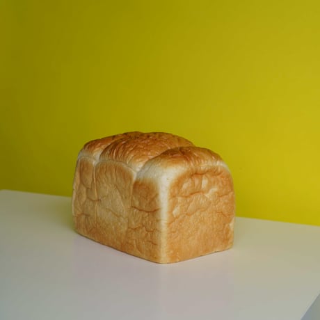 レアリッチ　プレーン食パン1.5斤サイズ　3/31（木）受取分　予約購入は50円引きクーポン付き　毎朝焼きたて