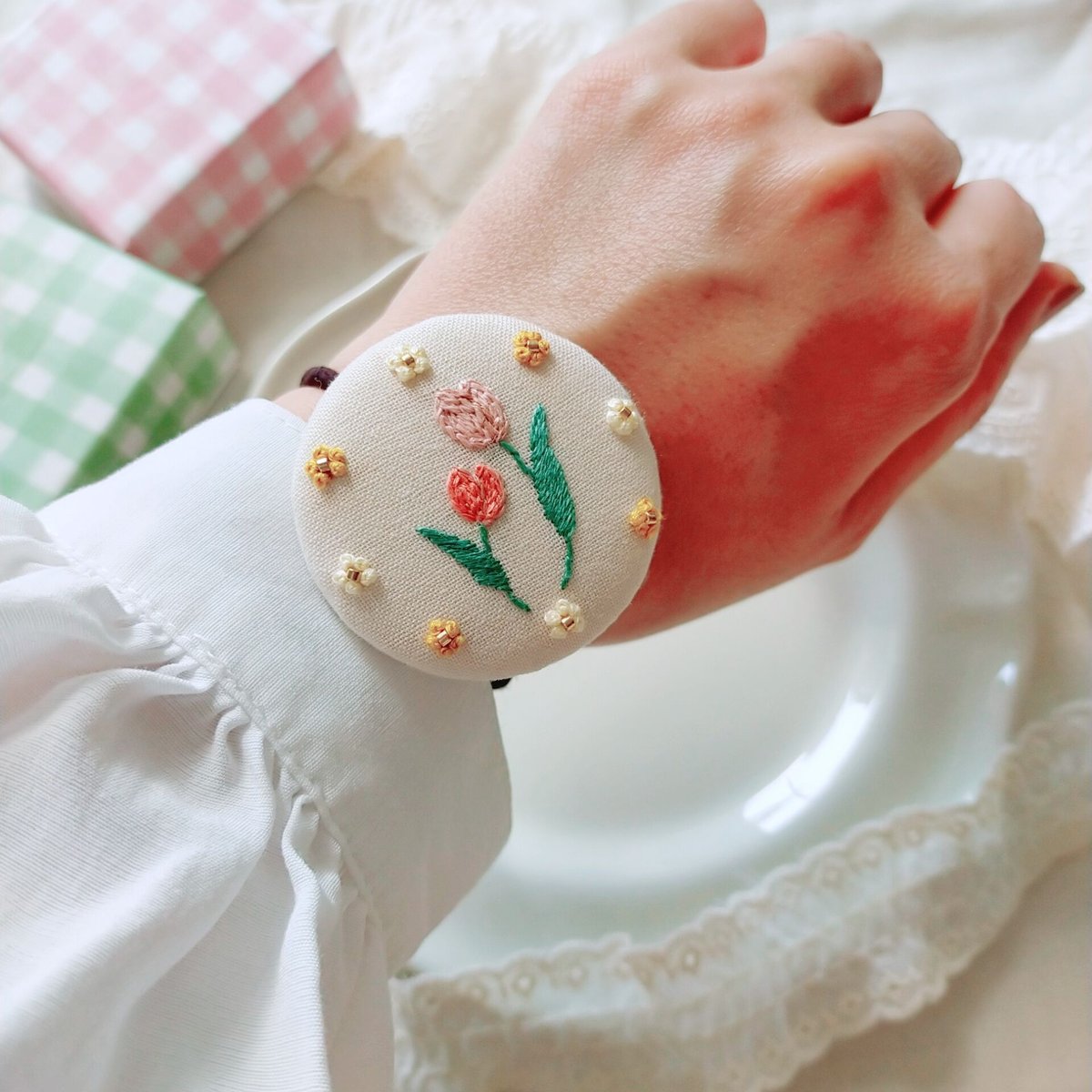あやぽん様】刺繍ブローチ 5点 あやぽん✿プロフ必読下さい