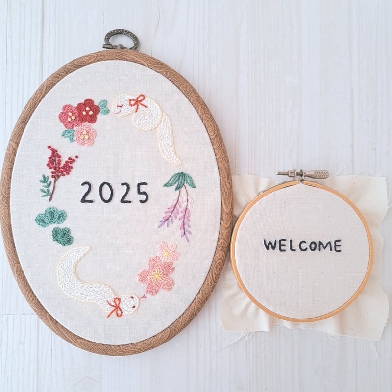 白蛇刺繍のオーバル枠飾り | AMYu cerise