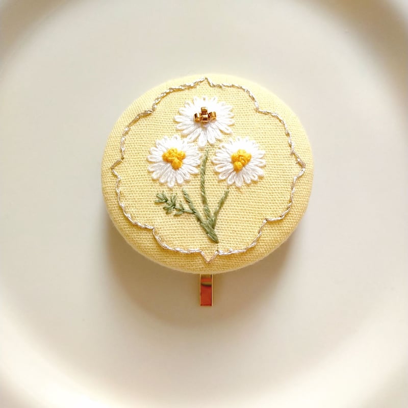 プチポアン・プチポワン☆刺繍ブローチ　スノーポール　マーガレット　ハンドメイド imgrc0096897330.jpg