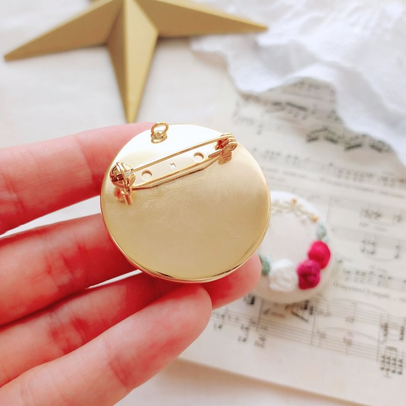 親子お揃い】刺繍ブローチ&ヘアゴム『薔薇』 | AMYu cerise