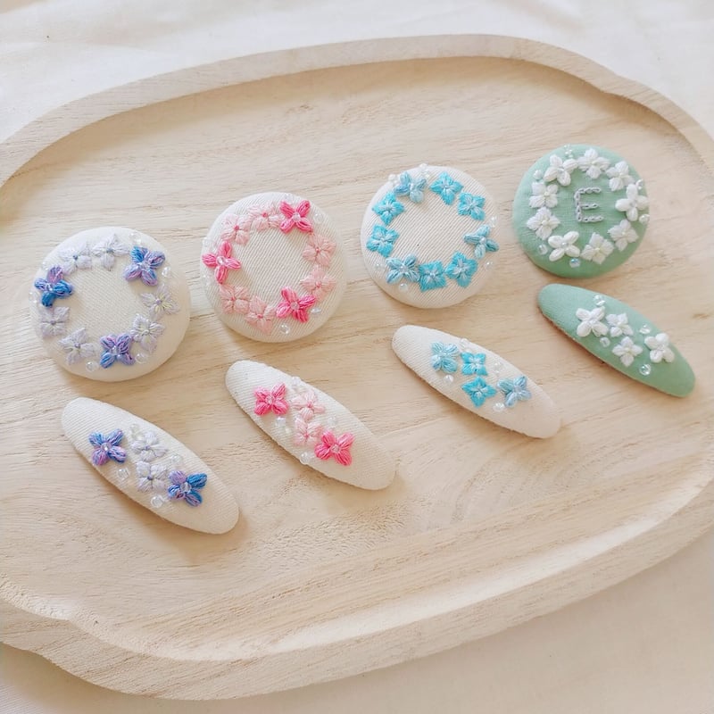 ピンク薔薇刺繍♡ダークグレー7センチパッチンピン