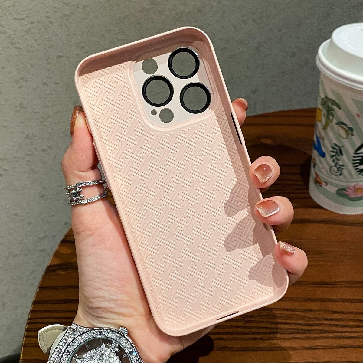 iPhoneアクセサリー mom お取り寄せ商品】iPhoneケース スマホケース iPhone16 iPhone15