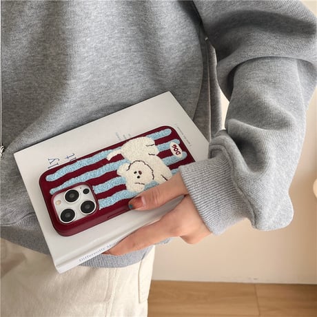 【お取り寄せ商品】iPhoneケース スマホケース iPhone16 iPhone15 iPhone14 おしゃれ もこもこ 秋 冬 犬 dog L9274