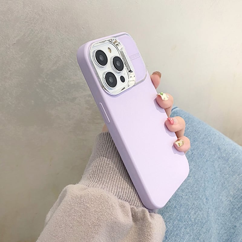 ドラクエスーパーライトのiPhoneケースを探してます。持っている方いま