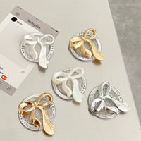 【お取り寄せ商品】グリップ リボン mag safe 大人女子 落下防止  M7046