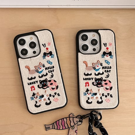 【お取り寄せ商品】iPhoneケース スマホケース iPhone16 iPhone15 iPhone14 かわいい キュート 刺繍 猫 L9219