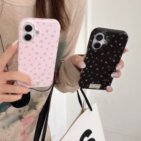 【お取り寄せ商品】iPhoneケース スマホケース iPhone16 iPhone15 iPhone14 かわいい 小花柄 大人可愛い モノトーン ピンク L9366