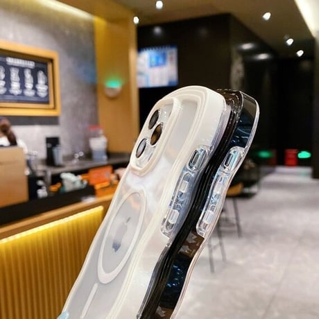 【お取り寄せ商品】iPhoneケース スマホケース iPhone15 iPhone14 パステルカラー ウェーブ うねうね 透明 ワイヤレス充電 Magsafe シンプル かわいい L7415