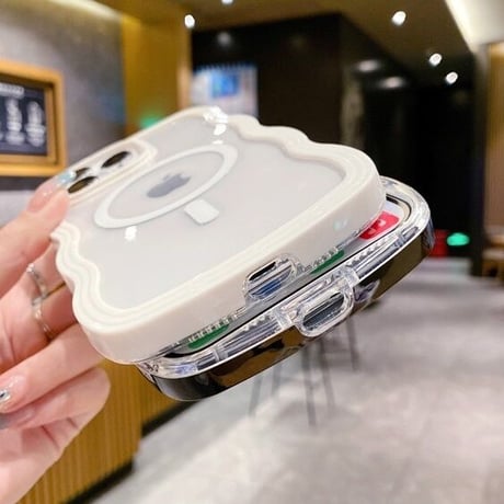【お取り寄せ商品】iPhoneケース スマホケース iPhone15 iPhone14 パステルカラー ウェーブ うねうね 透明 ワイヤレス充電 Magsafe シンプル かわいい L7415