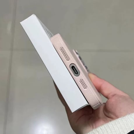 【お取り寄せ商品】iPhoneケース スマホケース iPhone15 iPhone16 レザー シンプル カメラレンズカバー M7040