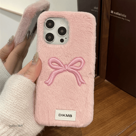【お取り寄せ商品】iPhoneケース スマホケース iPhone16 iPhone15 iPhone14 かわいい キュート もこもこ 秋 冬 リボン L9277